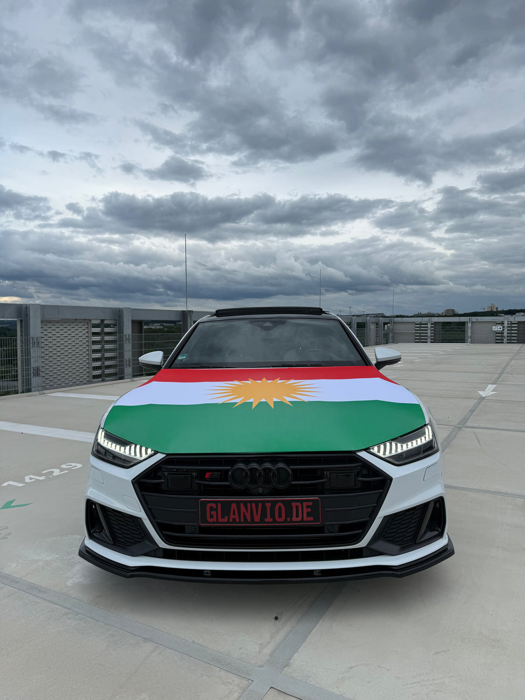 MOTORHAUBEN-FAHNE KURDISTAN