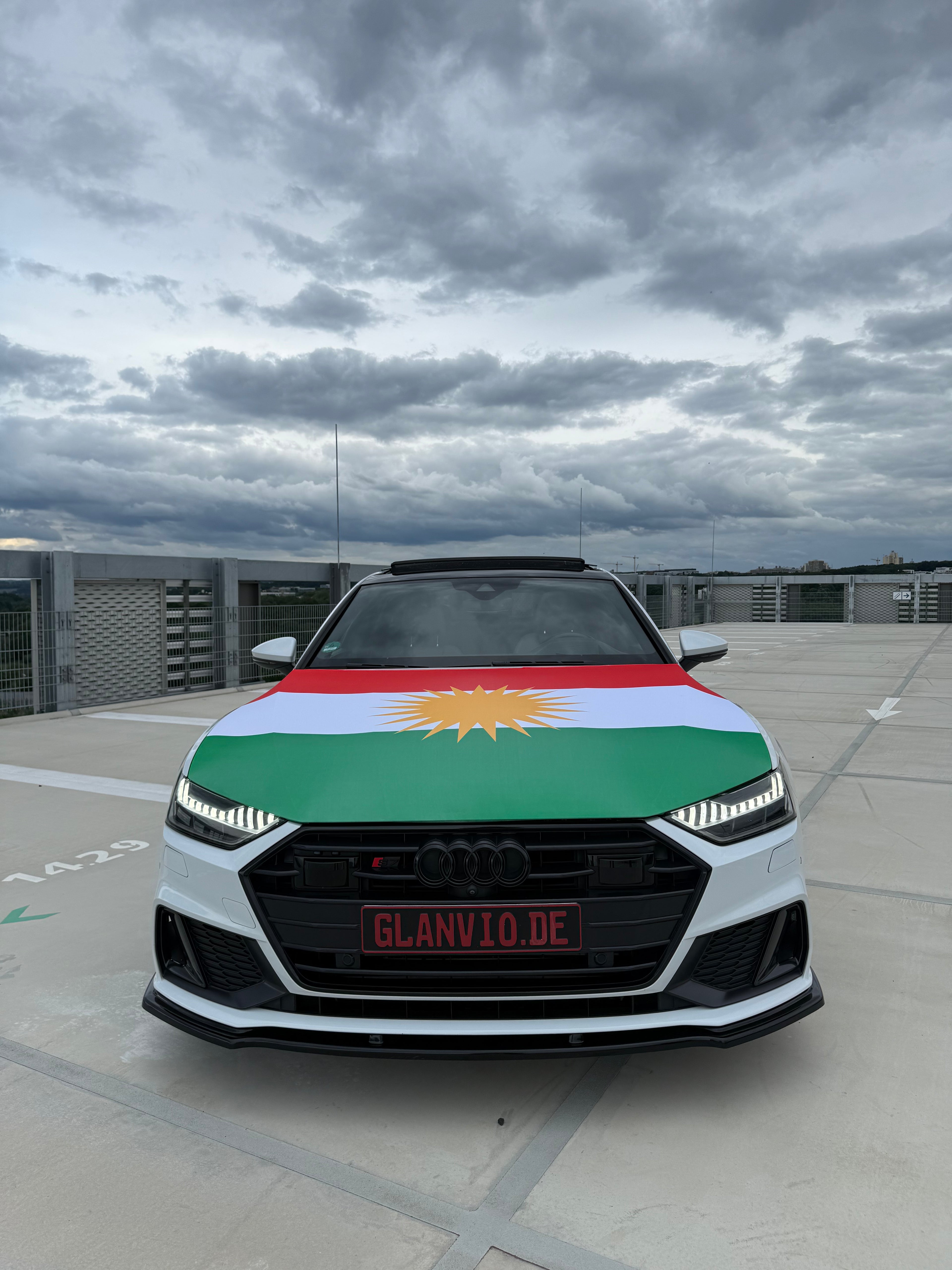 MOTORHAUBEN-FAHNE KURDISTAN